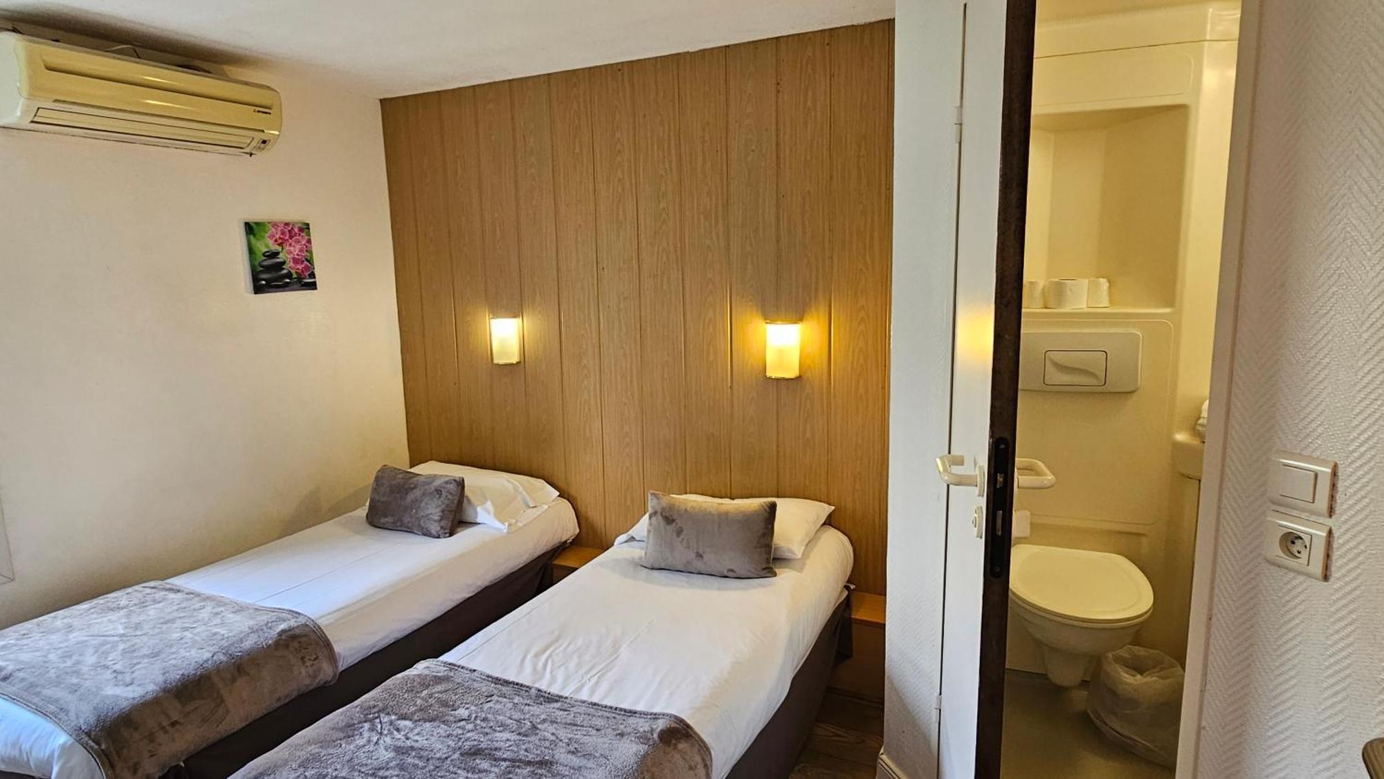 Brit Hotel Essentiel Pau ليسكار المظهر الخارجي الصورة